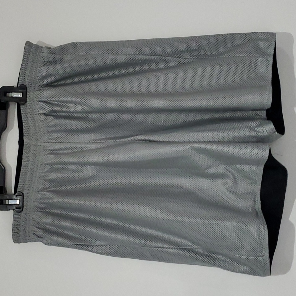 Footlocker Reversible Black & gray Mesh basketball shorts elastic waist size M